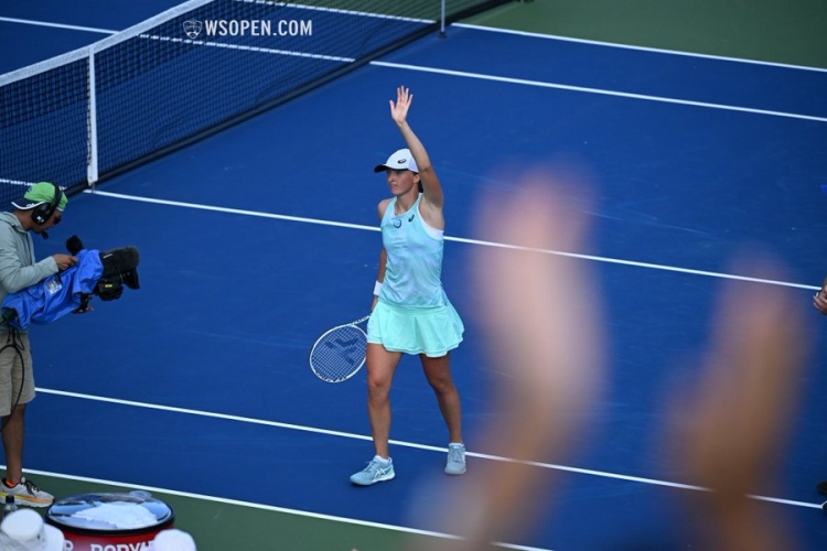 出非凡斗志 出非凡斗志